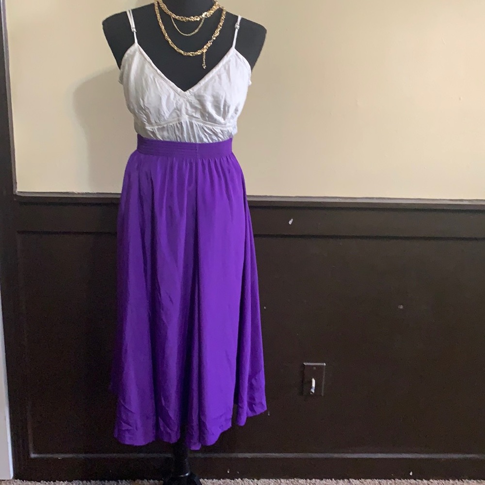 Long skirt with pockets